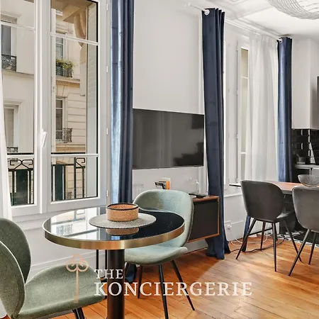 Elegance Et Charme Proche De La Mairie Du 17e * Parijs